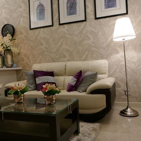 Signature Residence@Desa Sri Hartamas クアラルンプール エクステリア 写真